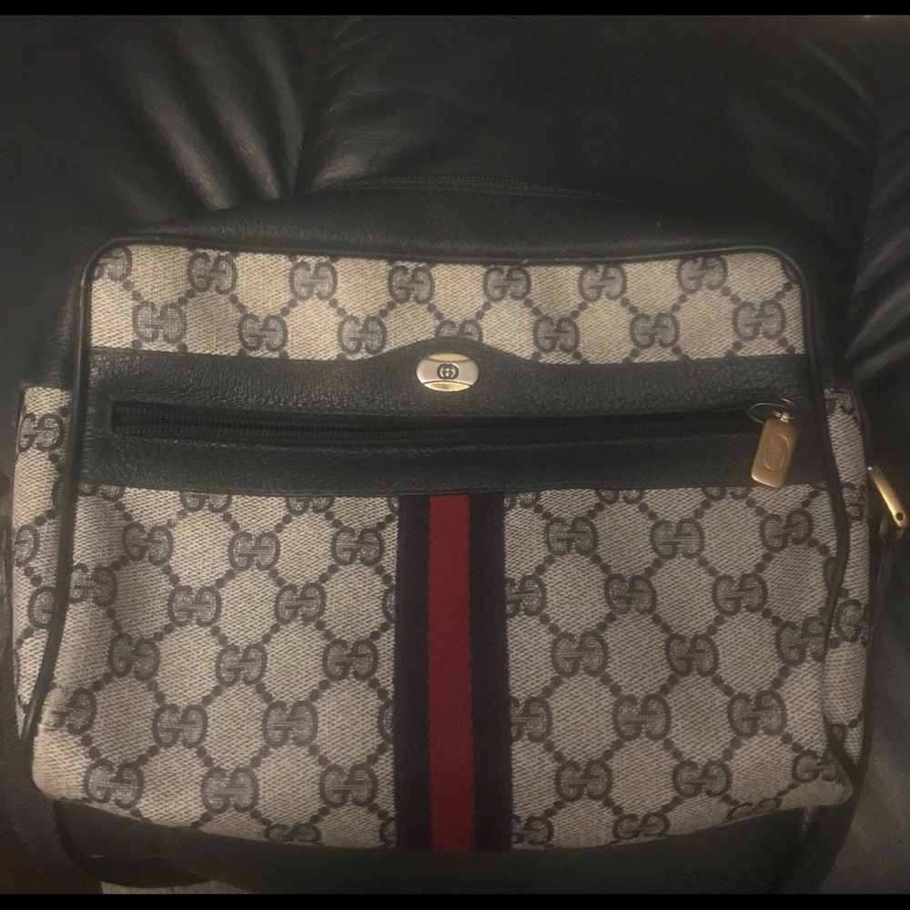 Authentic Gucci Accessory Collection purse